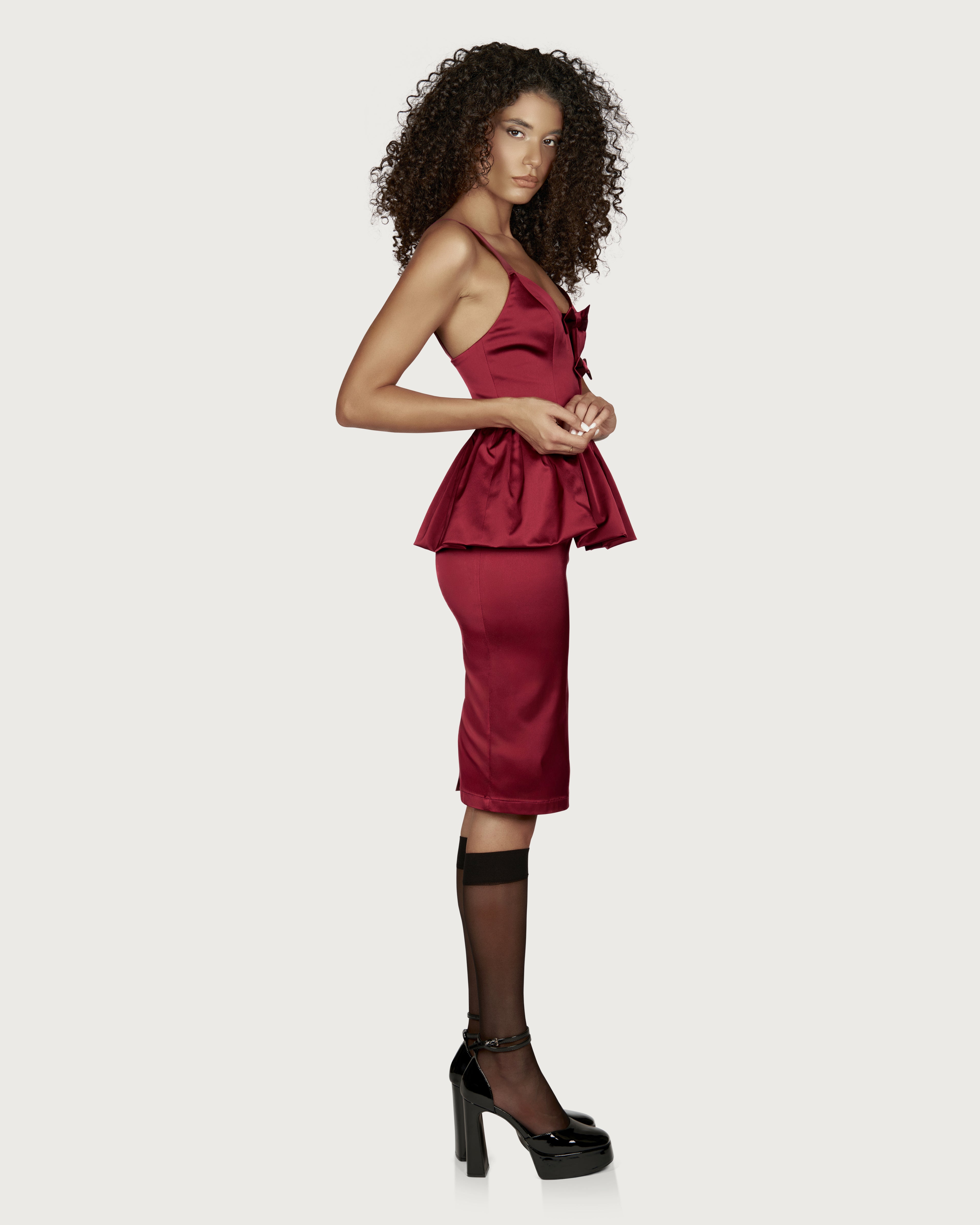 Rochie Peplum cu Funde Bordeaux