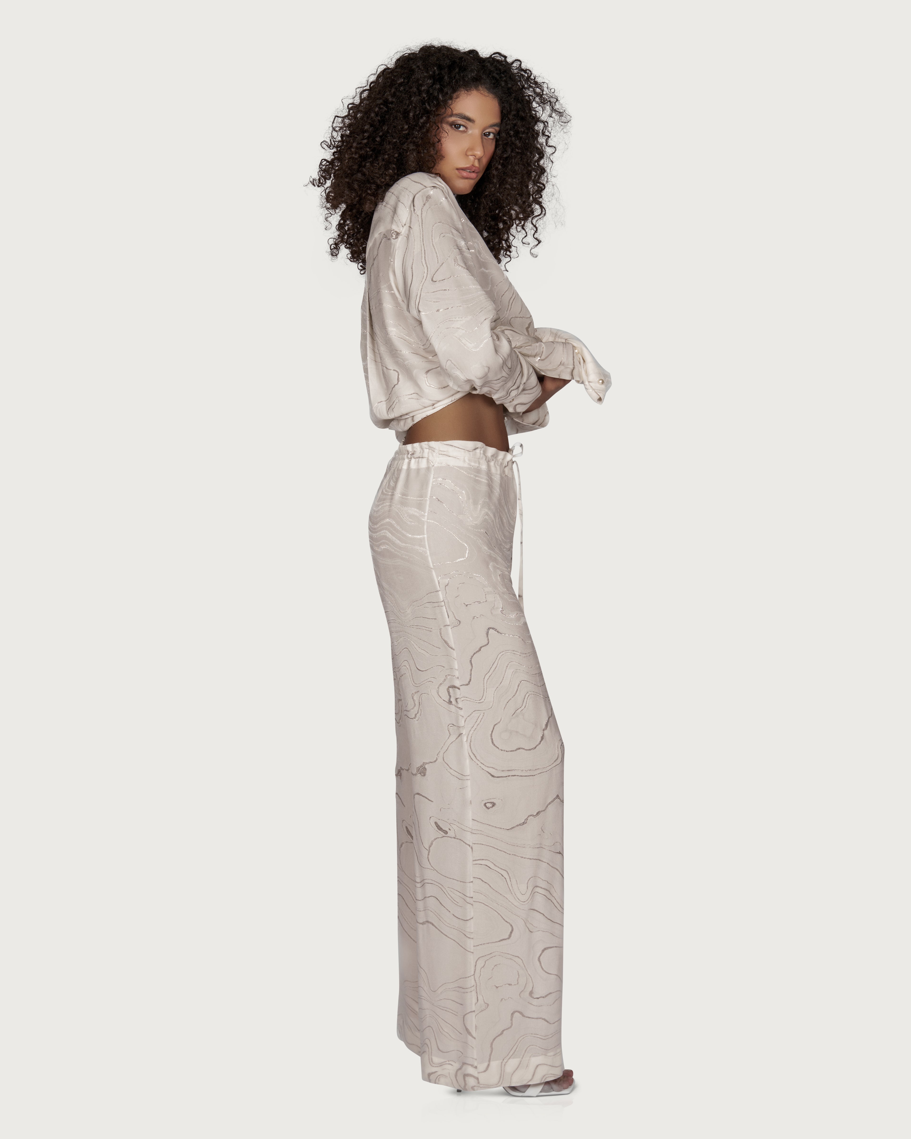 Pantaloni din Matase cu Broderie Argintie