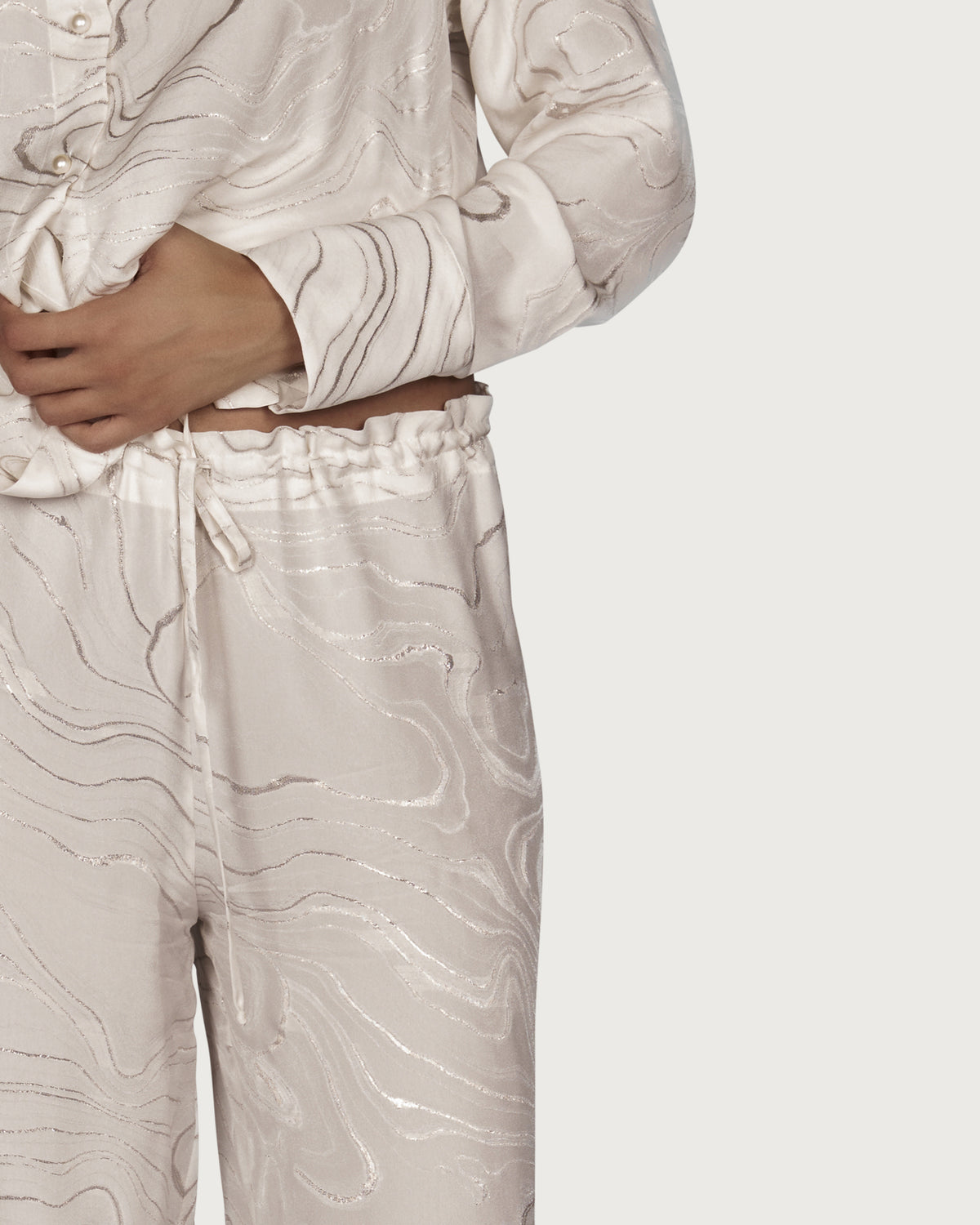 Pantaloni din Matase cu Broderie Argintie